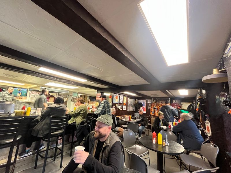 The Crowd That Keeps The Cabin Relevant The Crowd That Keeps The Cabin Relevant