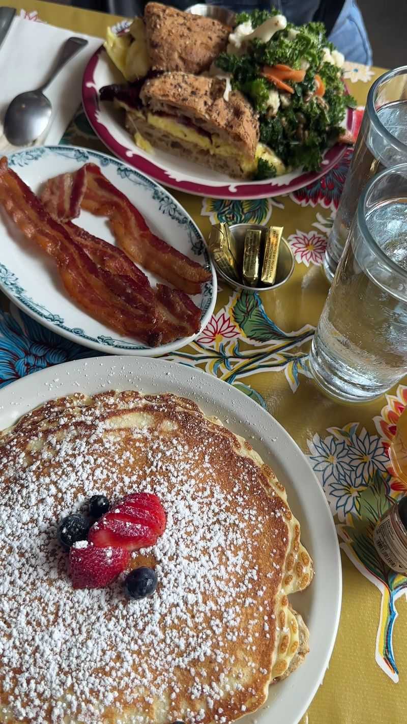 The Dishes That Keep Regulars Coming Back The Dishes That Keep Regulars Coming Back