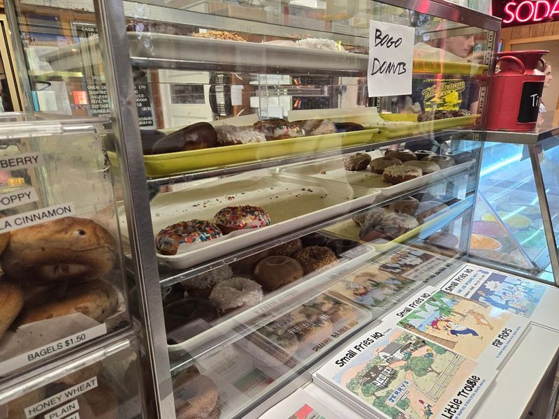 The Donut Counter That Opens Before the Sun Does The Donut Counter That Opens Before the Sun Does