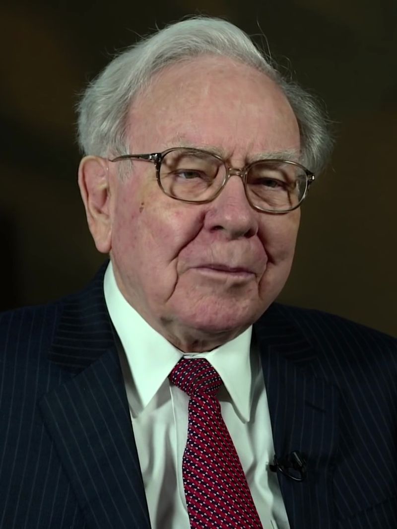 The Essays of Warren Buffett by Warren Buffett and Lawrence Cunningham The Essays of Warren Buffett by Warren Buffett and Lawrence Cunningham
