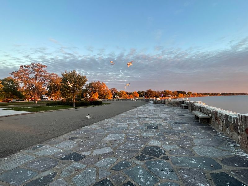 The Garrison Concourse and the Surrounding Waterfront The Garrison Concourse and the Surrounding Waterfront