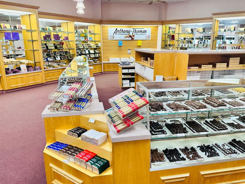 The Gift Shop: A Chocolate Lover's Serious Problem The Gift Shop: A Chocolate Lover's Serious Problem