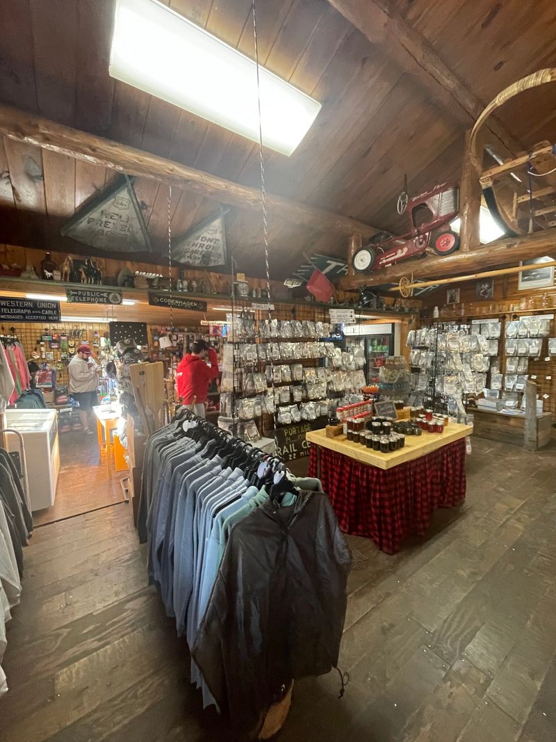 The Gift Shop and Store That Actually Has What You Need The Gift Shop and Store That Actually Has What You Need