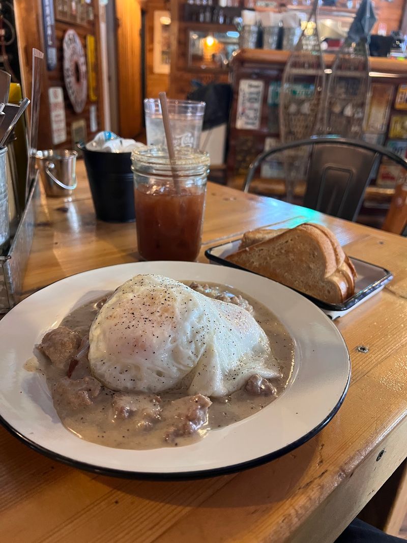 The Homemade Biscuits and Gravy That Keep People Coming Back Twice The Homemade Biscuits and Gravy That Keep People Coming Back Twice