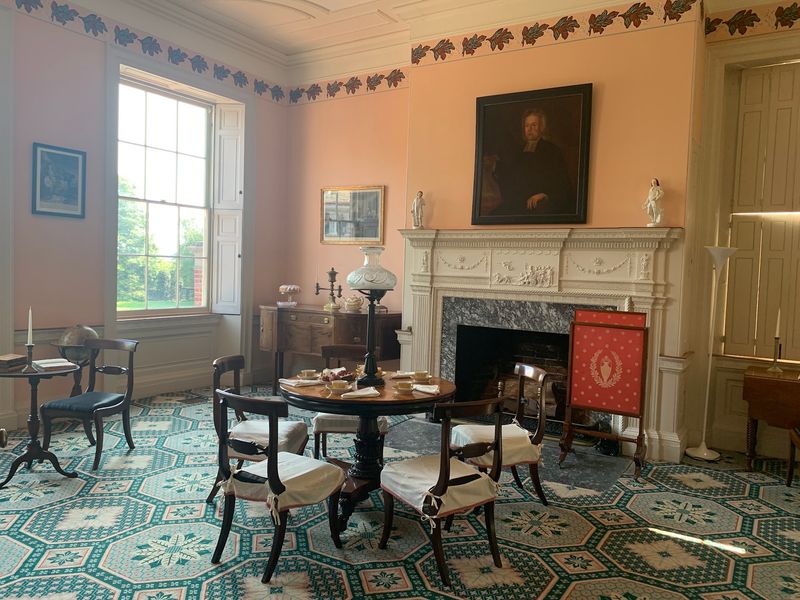 The Lairds, the du Ponts, and a Dining Room That Tells the Whole Town's Story