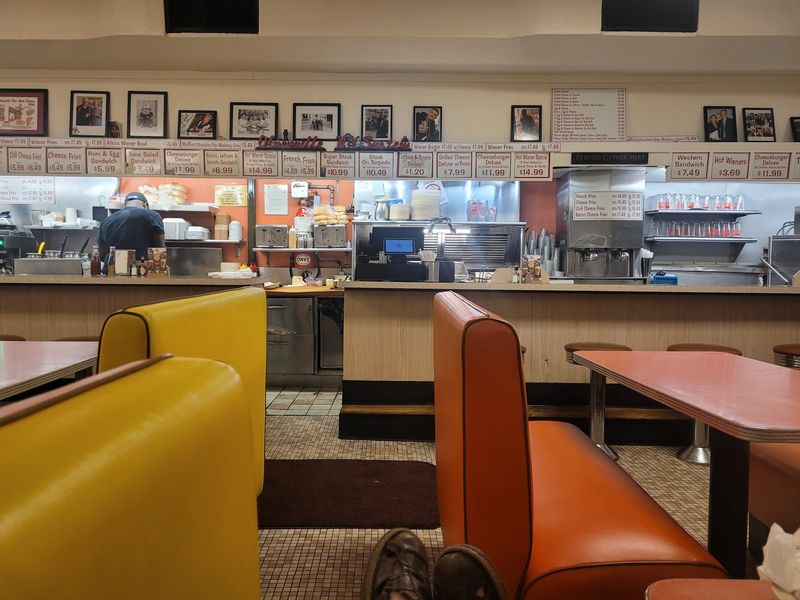 The Loud Open Kitchen And Old Diner Charm
