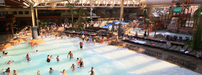 The Massive Indoor Water Park That Runs No Matter the Weather The Massive Indoor Water Park That Runs No Matter the Weather