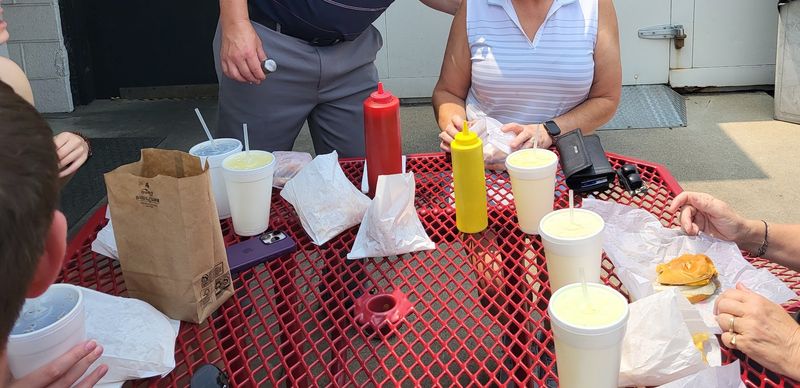 The Milkshakes And Floats