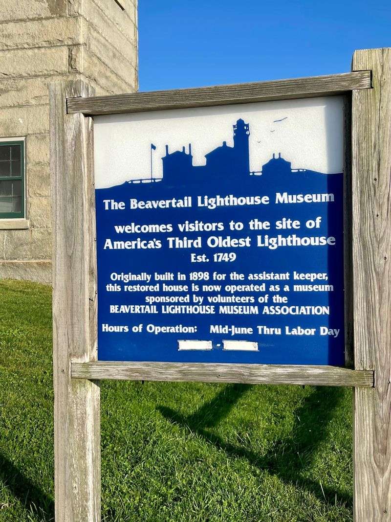 The Museum And Aquarium By The Shore