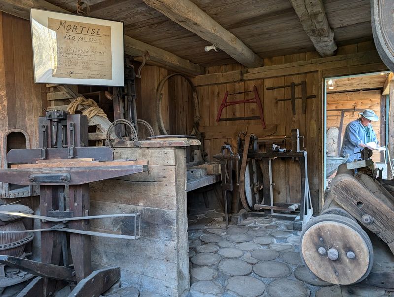 The Nicholas Hawk Gun Shop: A Relocated Piece of Living History The Nicholas Hawk Gun Shop: A Relocated Piece of Living History