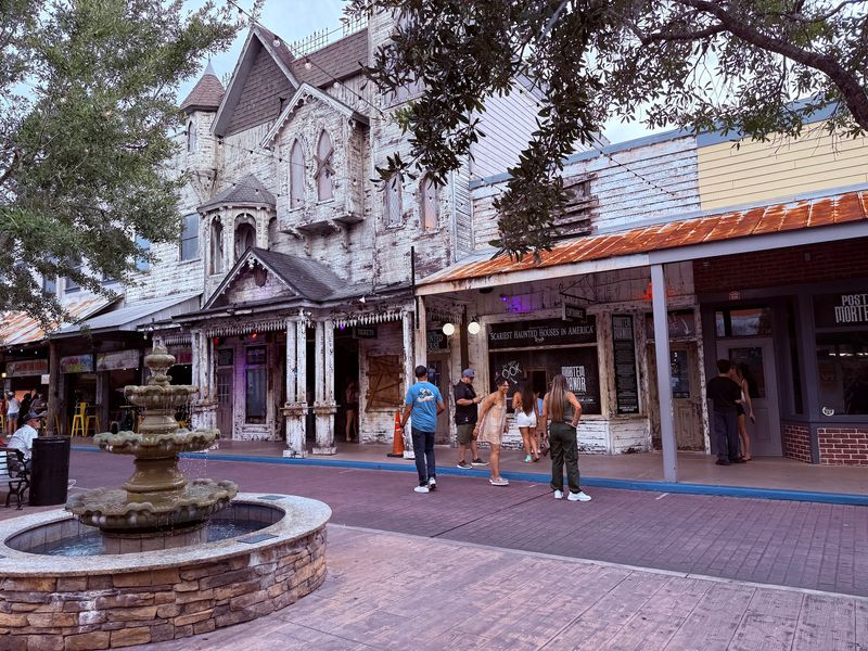 The Nostalgic Atmosphere That Sets This Place Apart The Nostalgic Atmosphere That Sets This Place Apart