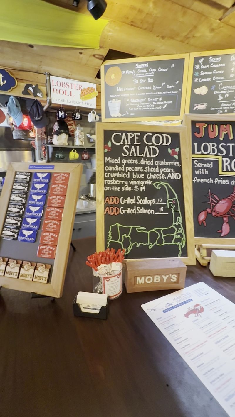 The Order-at-the-Counter System That Keeps Things Moving
