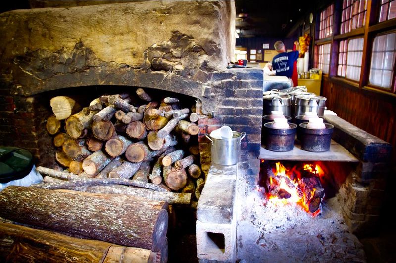The Overnight Pit That Sets This Place Apart The Overnight Pit That Sets This Place Apart
