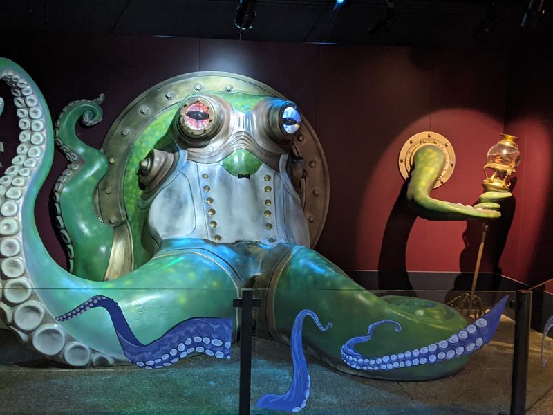 The Pacific Octopus: A Surprisingly Charismatic Resident The Pacific Octopus: A Surprisingly Charismatic Resident