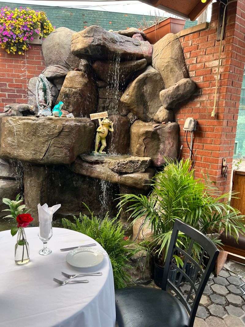 The Patio That Steals the Show The Patio That Steals the Show