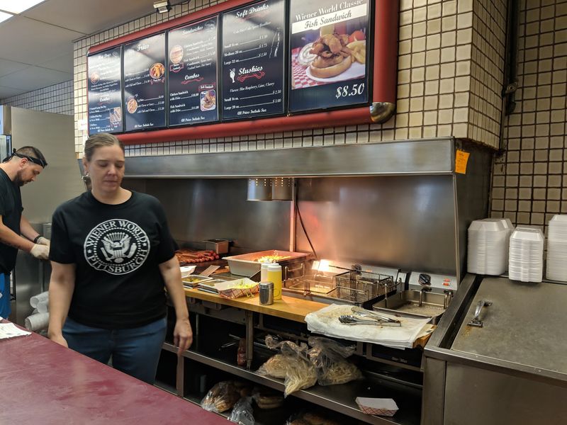 The People Behind the Counter Who Keep Customers Coming Back The People Behind the Counter Who Keep Customers Coming Back