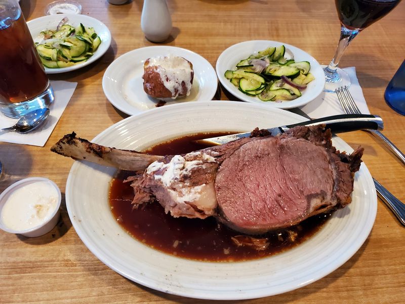 The Prime Rib That Earns Its Own Fan Club The Prime Rib That Earns Its Own Fan Club