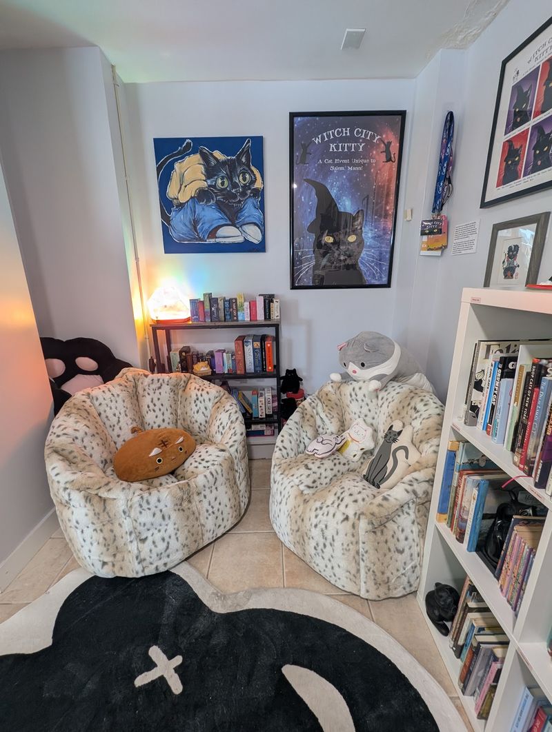 The Reading Nook Made for Cozy Downtime The Reading Nook Made for Cozy Downtime
