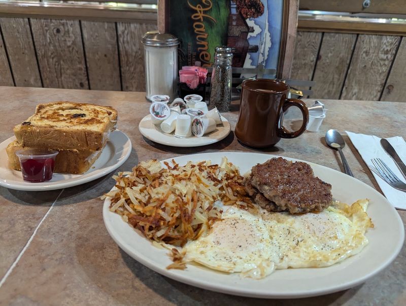 The Restaurant Side Delivers Comfort Food