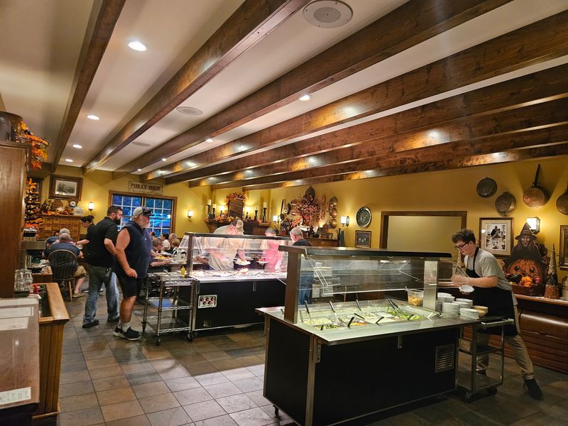The Salad Bar and a Few Honest Notes The Salad Bar and a Few Honest Notes