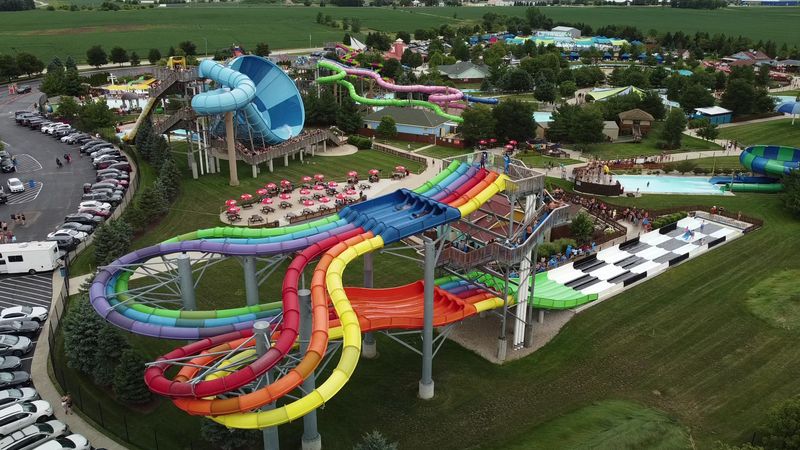 The Scale of the Place: 58 Acres of Pure Summer The Scale of the Place: 58 Acres of Pure Summer