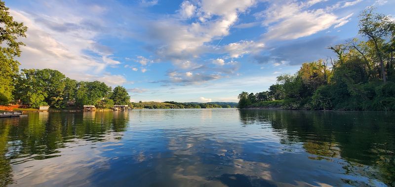 The Scenic Variety That Sets This Lake Apart