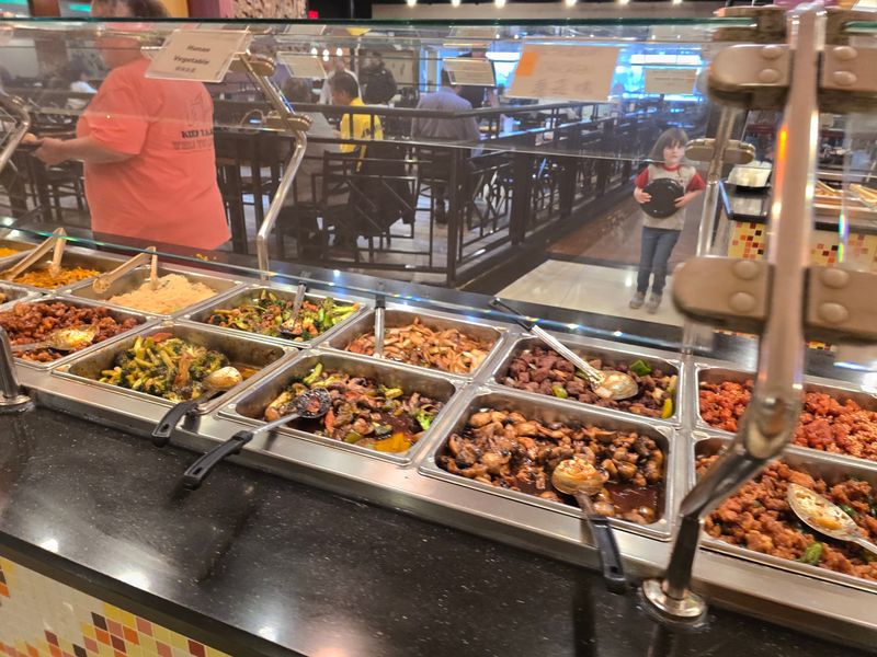 The Sheer Scale of the Food Selection The Sheer Scale of the Food Selection
