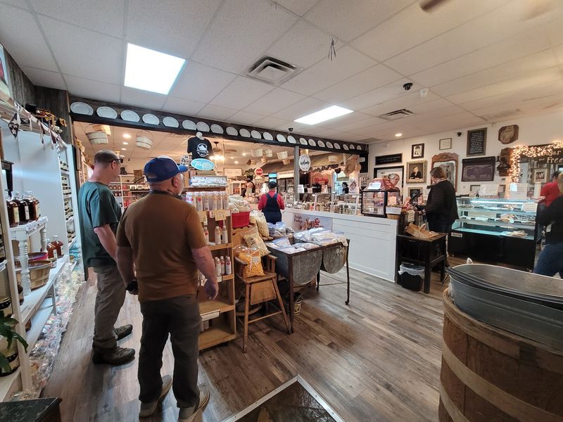 The Story Behind an Amish-Inspired Kitchen in Green Country The Story Behind an Amish-Inspired Kitchen in Green Country