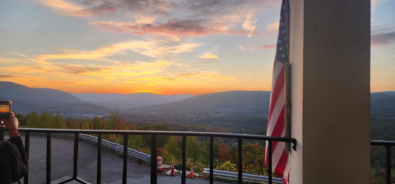 The Valley View That Steals the Show The Valley View That Steals the Show