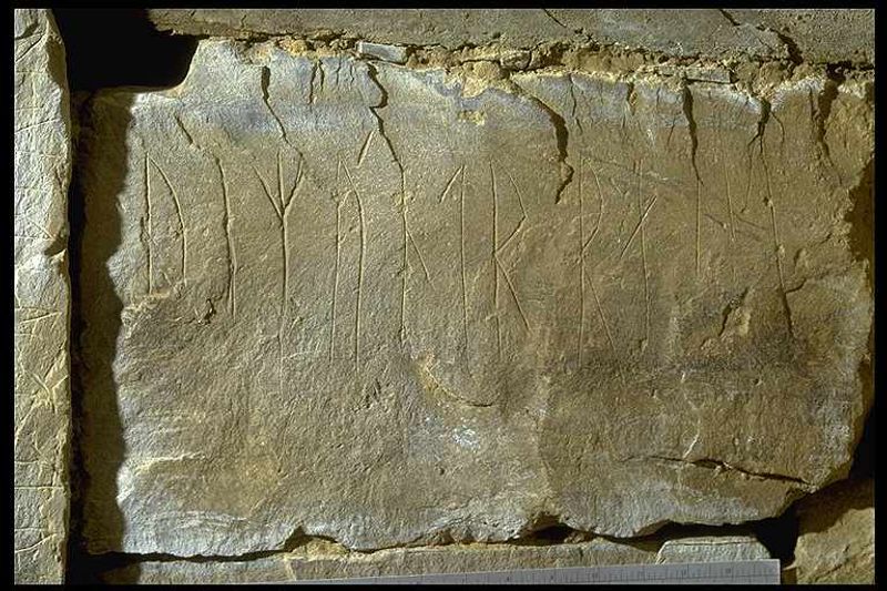 The Viking Message High Inside Maeshowe The Viking Message High Inside Maeshowe
