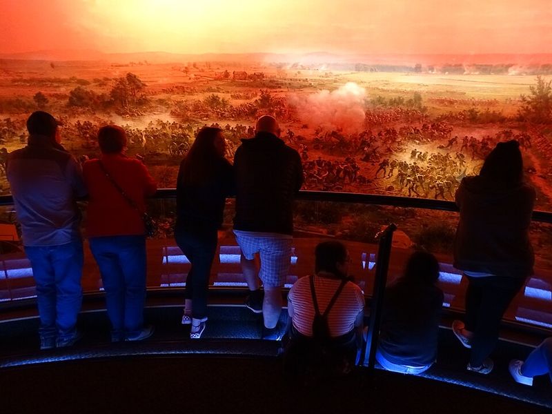 The Virtual Reality Experience: History Through a Whole New Lens The Virtual Reality Experience: History Through a Whole New Lens