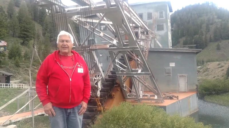 The Volunteers Who Keep the Story Alive