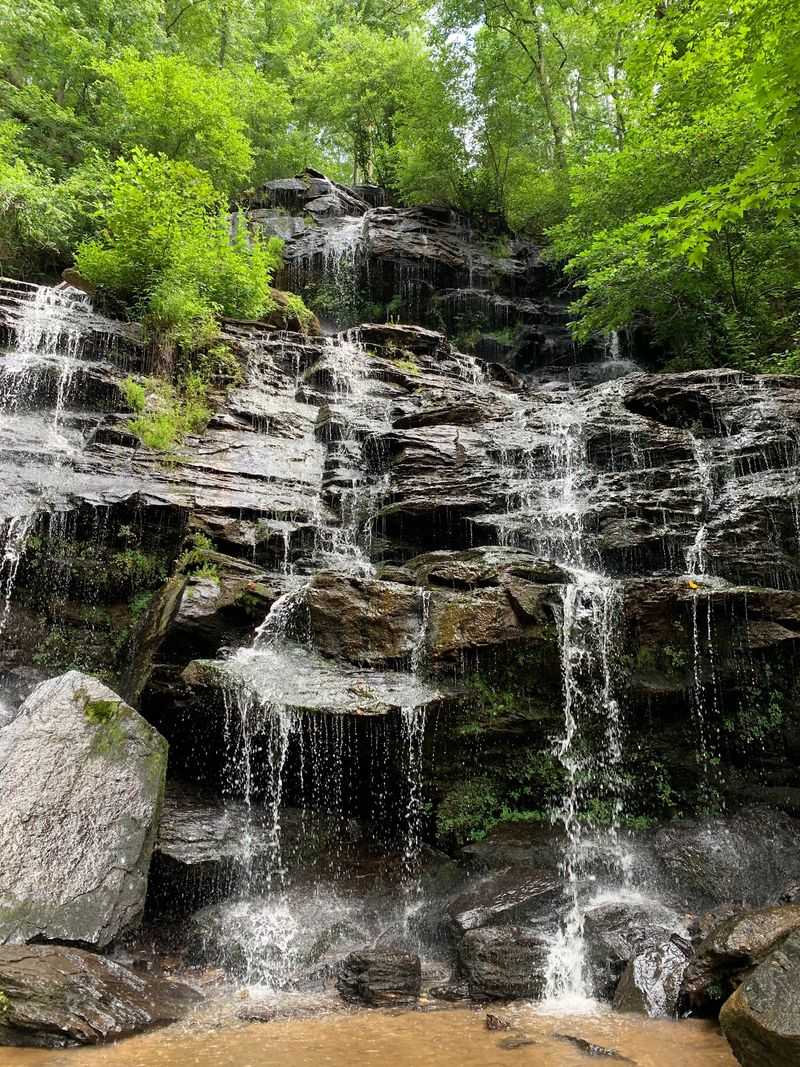 The Waterfall That Shares the Same Area The Waterfall That Shares the Same Area