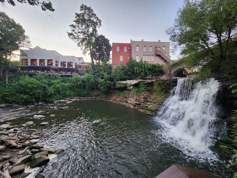 The Waterfall View That Keeps People Coming Back