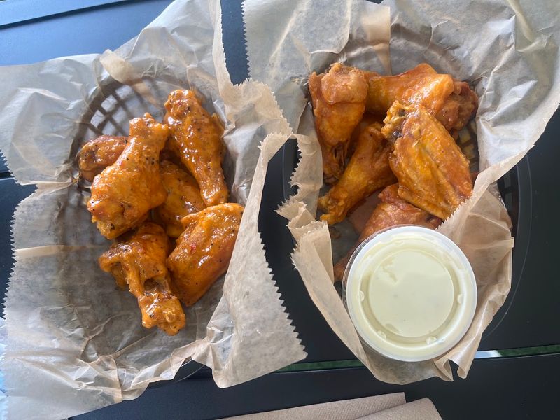 The Wings That Put This Tavern on the Map The Wings That Put This Tavern on the Map