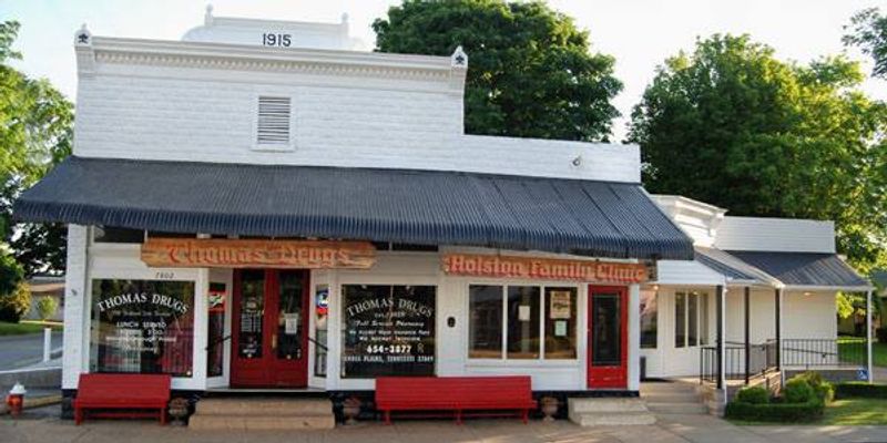 Thomas Drugs, Cross Plains, Tennessee Thomas Drugs, Cross Plains, Tennessee
