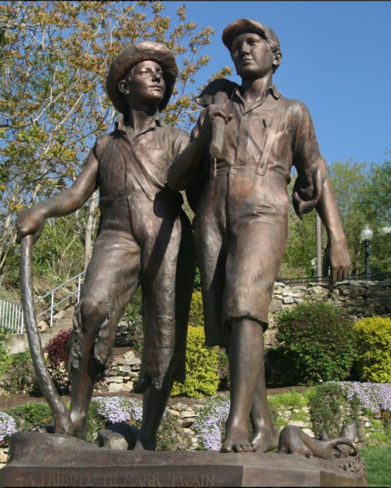 Tom & Huck Statue, Hannibal, Missouri Tom & Huck Statue, Hannibal, Missouri