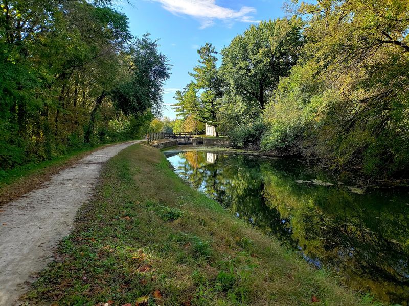 Trail Life: Hiking and Biking Along the Towpath Trail Life: Hiking and Biking Along the Towpath