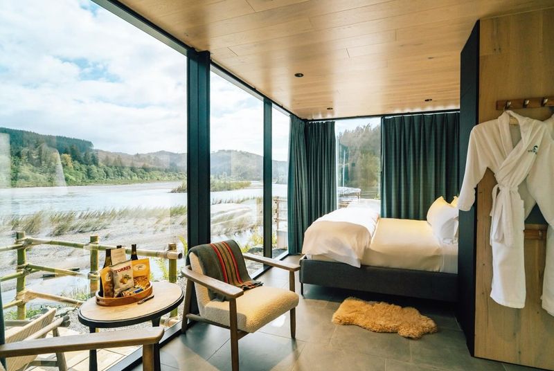 Tu Tu Tun Lodge, Gold Beach Tu Tu Tun Lodge, Gold Beach