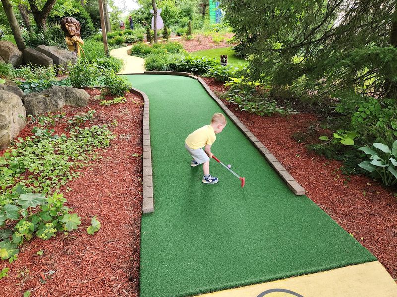 Two Full Mini Golf Courses Worth Playing Two Full Mini Golf Courses Worth Playing