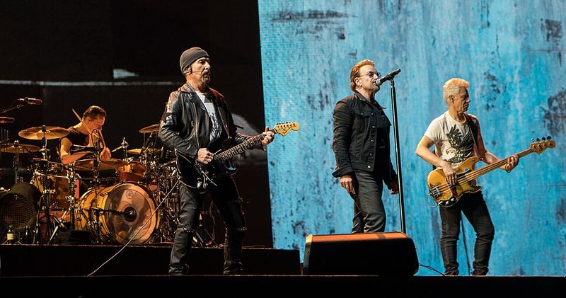 U2 U2