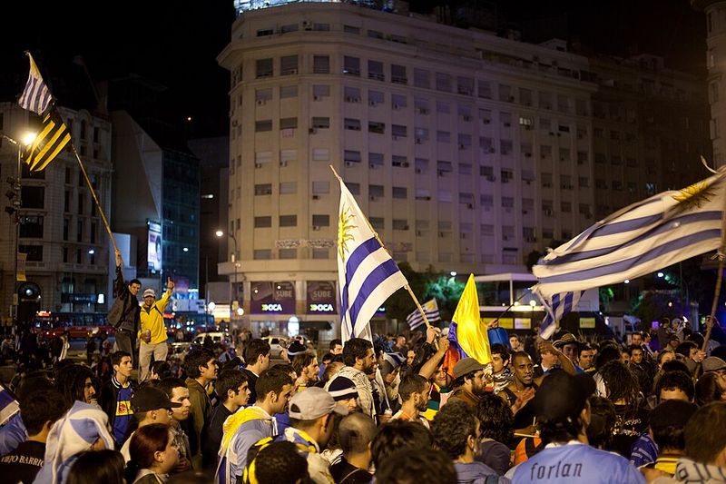 Uruguay - 2 Titles Uruguay - 2 Titles
