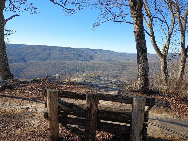 Valley Views That Stop You in Your Tracks Valley Views That Stop You in Your Tracks