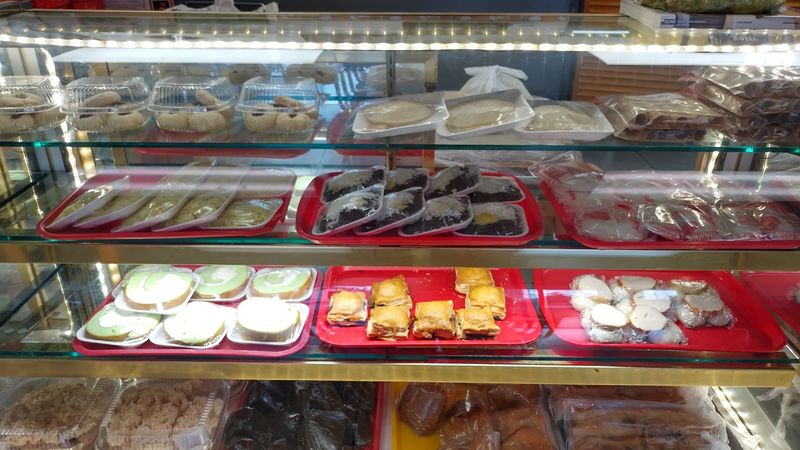 Vietnamese Cakes, Mooncakes, and the Bakery Side of the Menu
