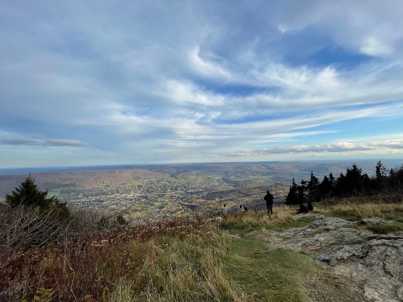 Views That Reach Across State Lines