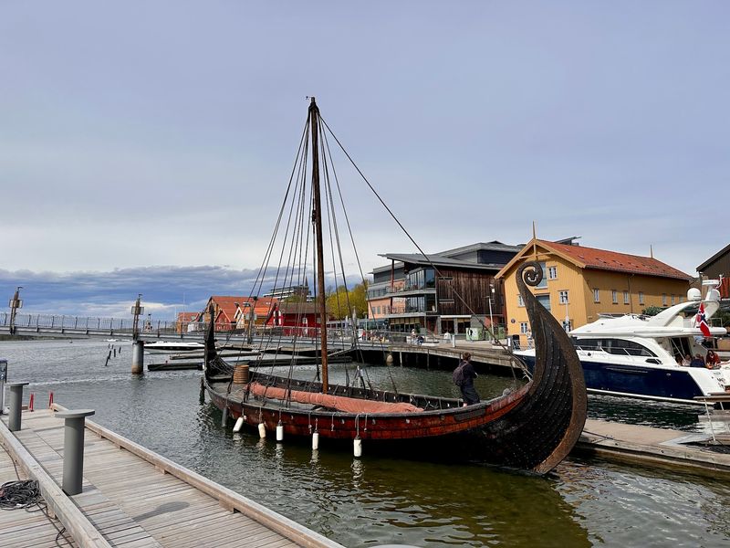 Vikingodden and Saga Oseberg, Tonsberg Vikingodden and Saga Oseberg, Tonsberg