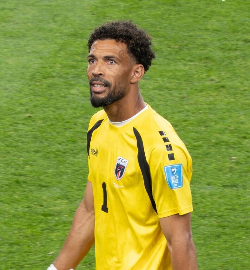 Vozinha - Chaves to Colo-Colo Vozinha - Chaves to Colo-Colo