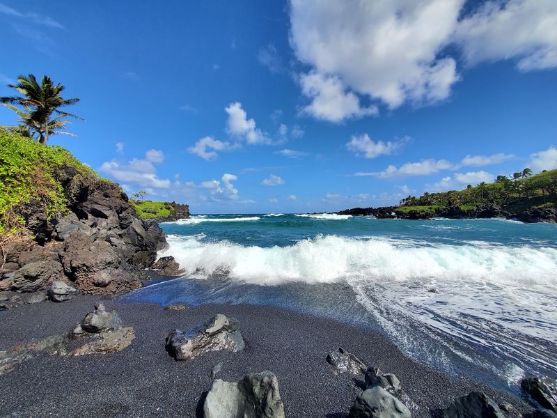Waiʻānapanapa State Park, Maui