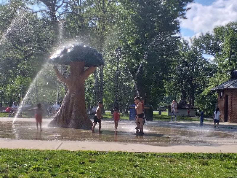 Warinanco Park Splash Pad, Roselle, NJ Warinanco Park Splash Pad, Roselle, NJ