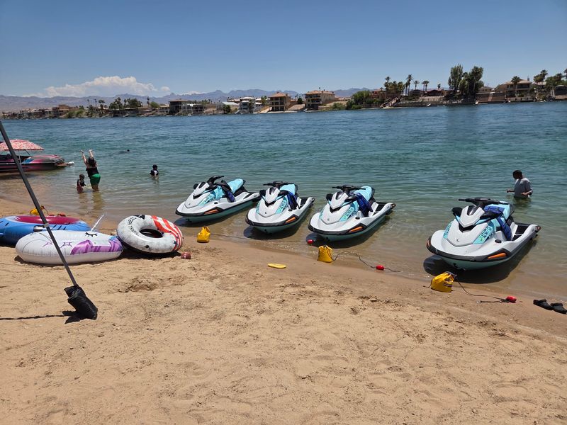 Water Activities That Keep Everyone Moving Water Activities That Keep Everyone Moving